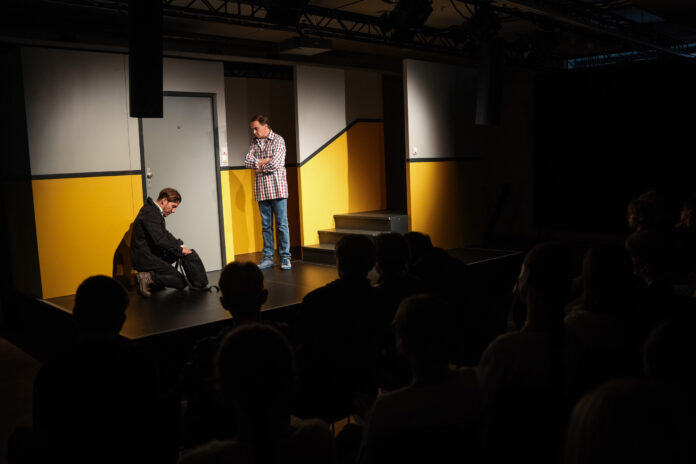 Theaterstück „Entweder...oder“ thematisiert Vorurteile in Bocholt